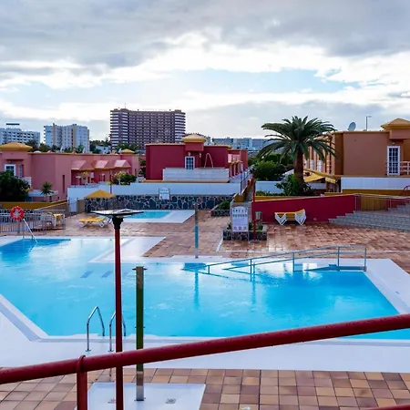 Aroa Apartment *