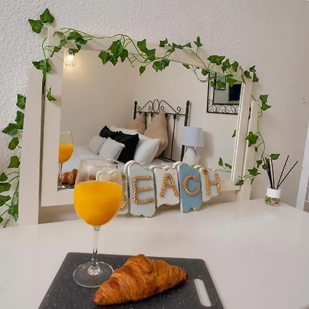 Aroa Beach Apartment *